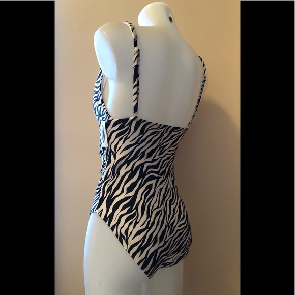 RUCHED DEEP V-NECK ONE PIECE SWIMSUIT 🩱 SIZE SMALL - Picture 11 of 13